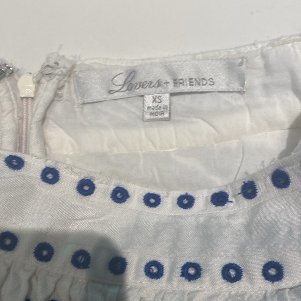 Lovers + friends navy blue embroidered mini skirt - size XS - Picture 2 of 4